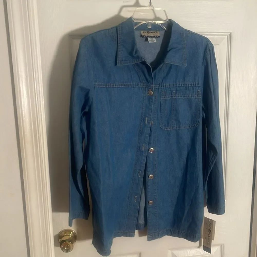 Vintage Sag Harbor Sports Women' Shirt